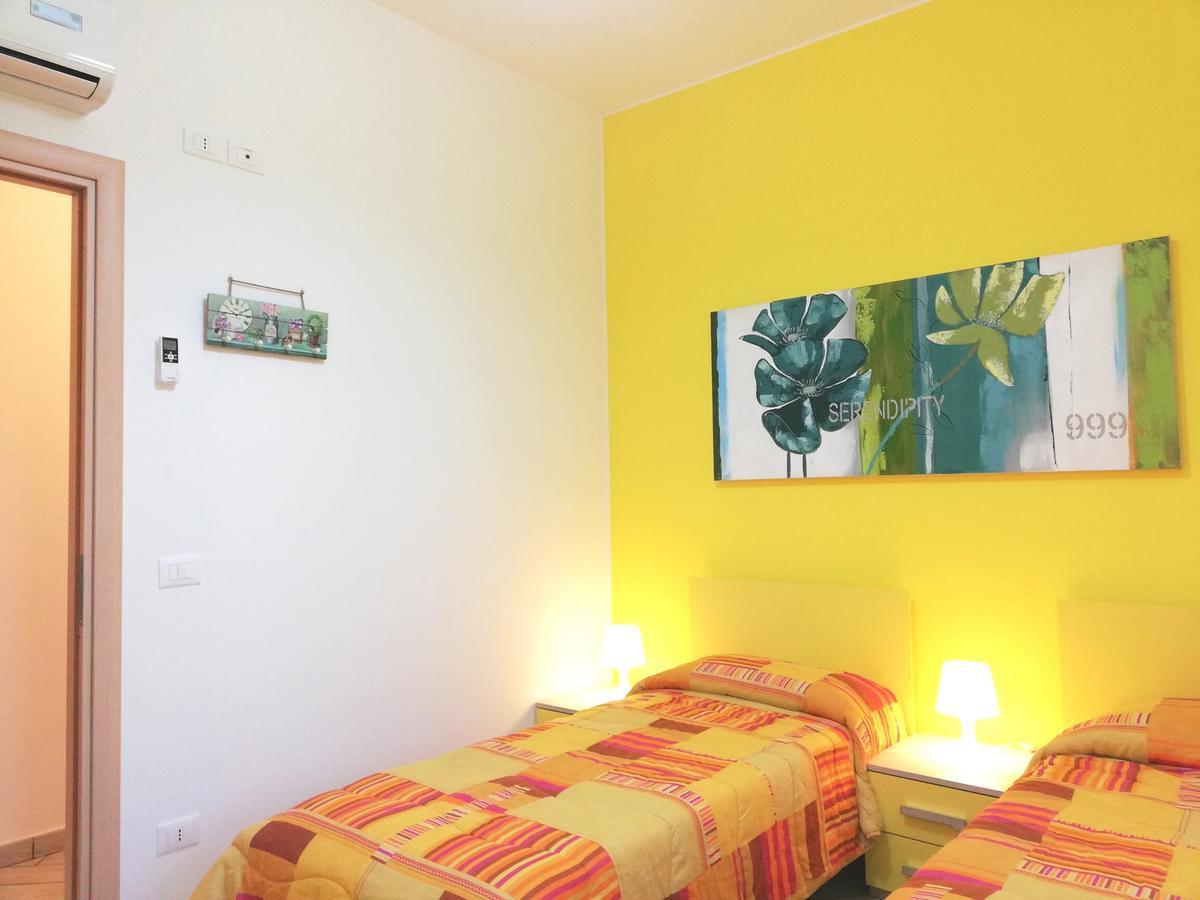 Capo D'Orlando Apartments Exteriör bild